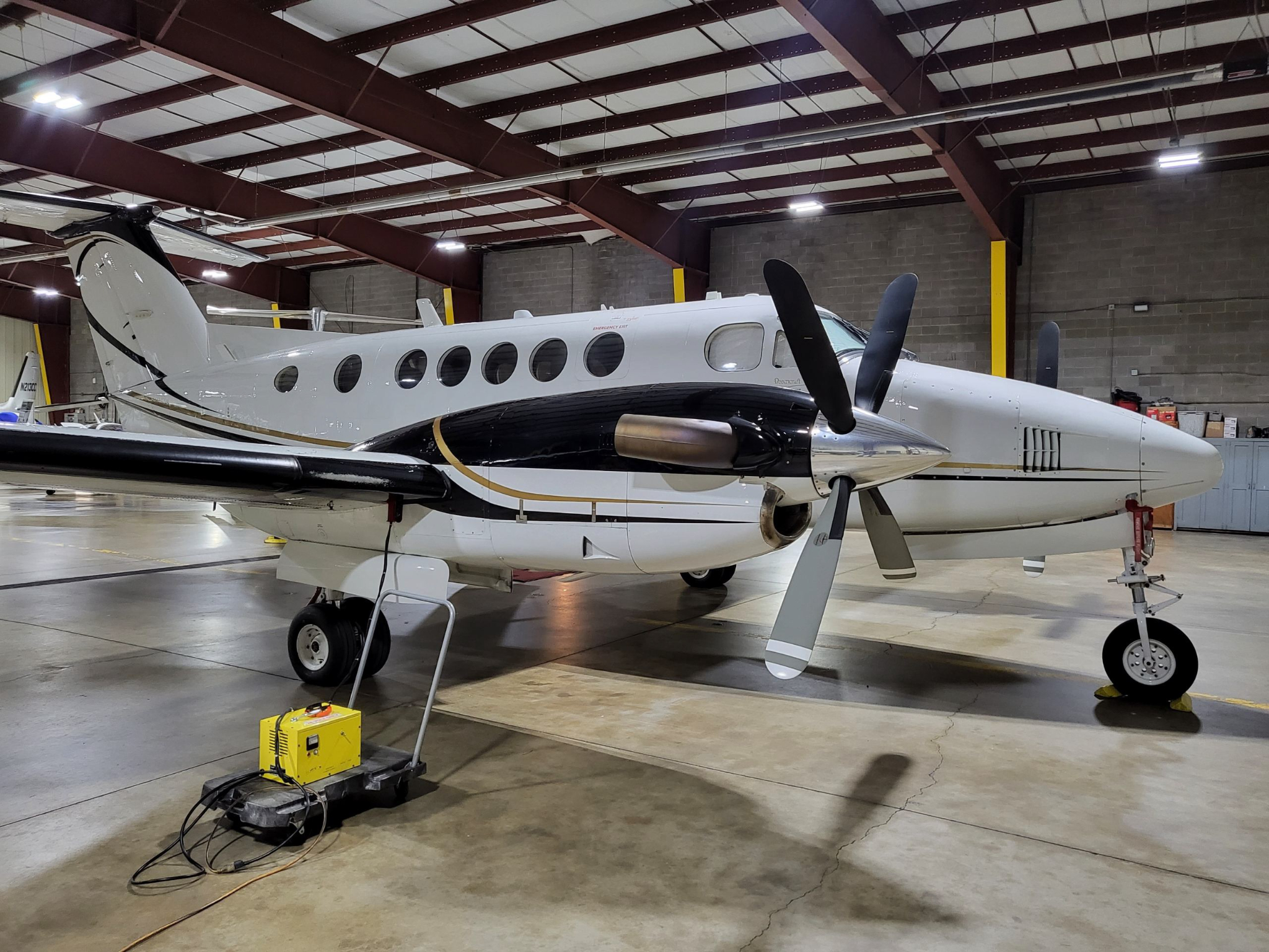 BEECHCRAFT KING AIR B200