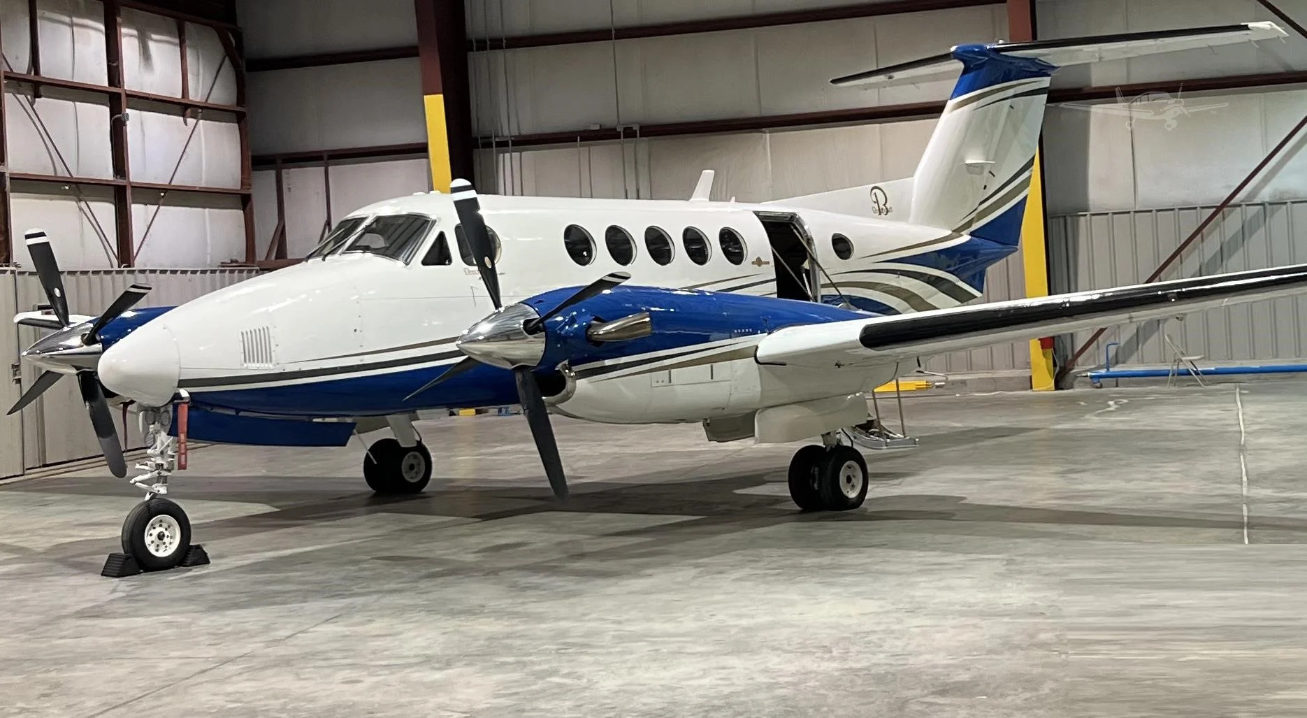 BEECHCRAFT KING AIR B200