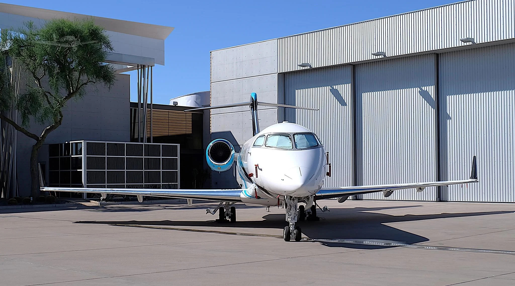 BOMBARDIER CHALLENGER 300 photo 2