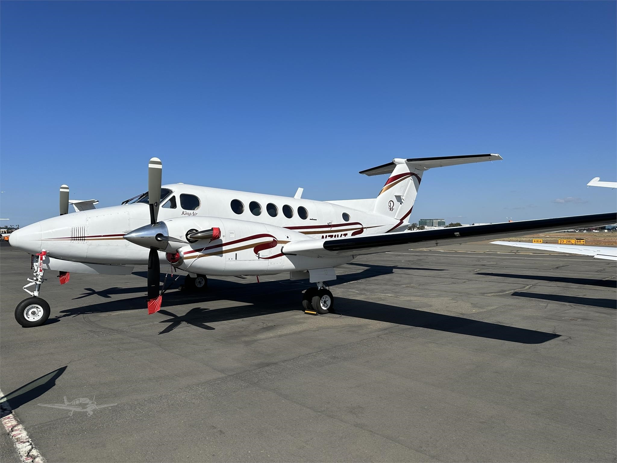 BEECHCRAFT KING AIR 200 photo 2