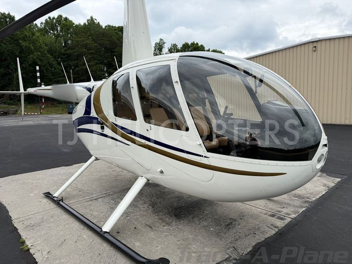 ROBINSON R44 RAVEN II