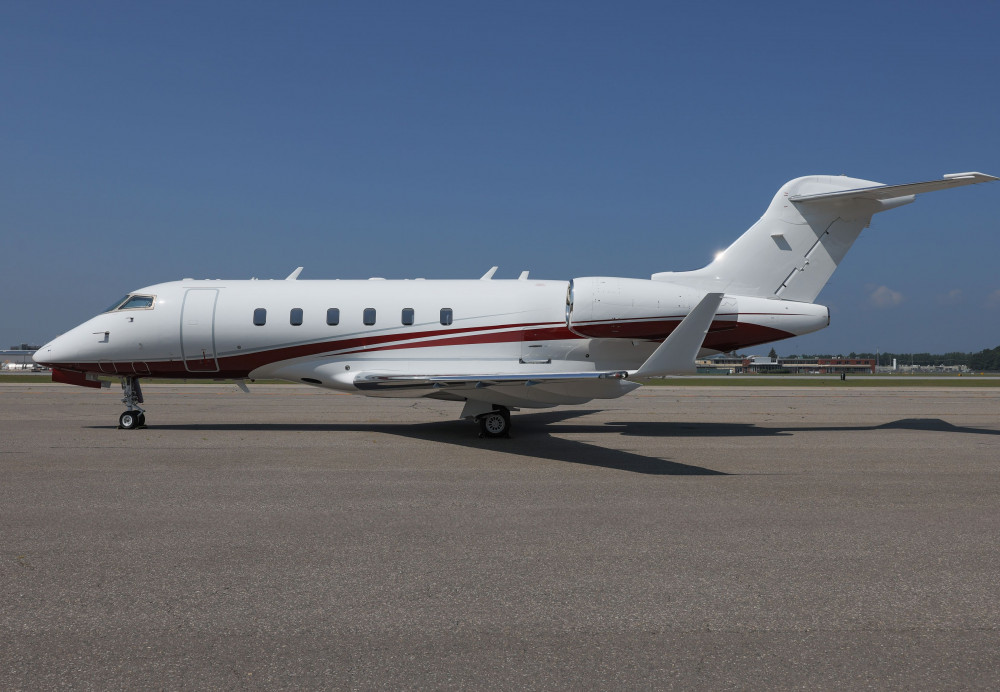 BOMBARDIER CHALLENGER 300