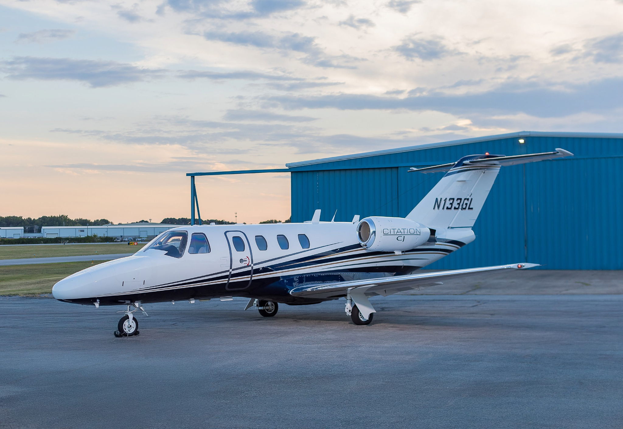 CESSNA CITATION 525 photo 3