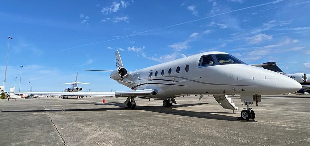 GULFSTREAM G150 photo 2