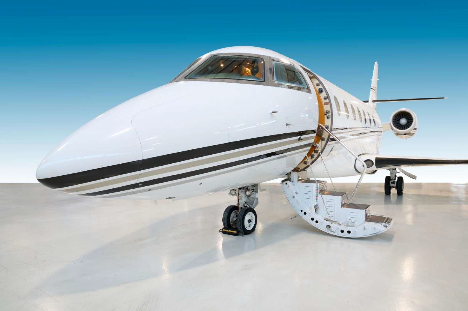 GULFSTREAM G200 photo 3
