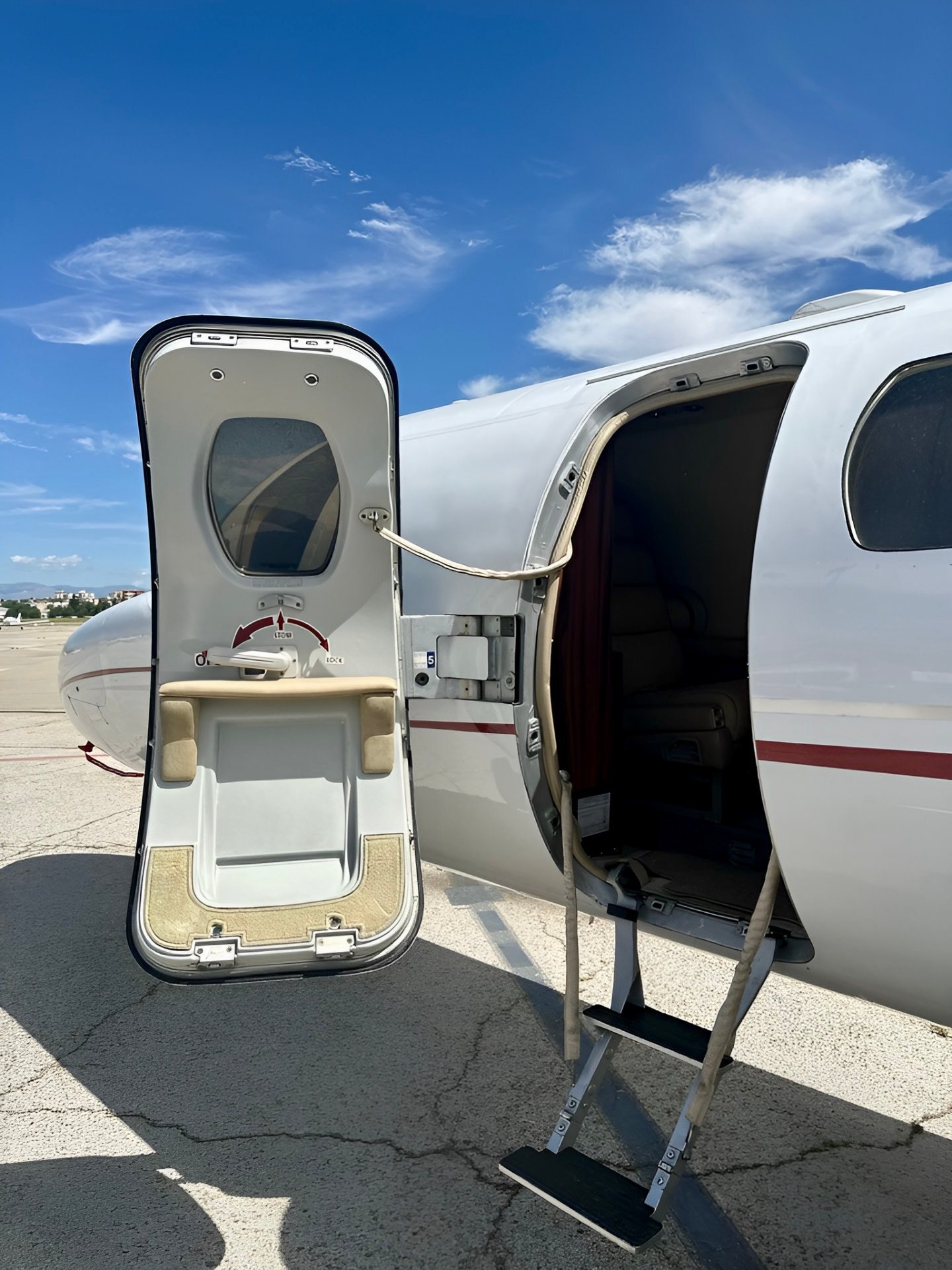 CESSNA CITATION II photo 3
