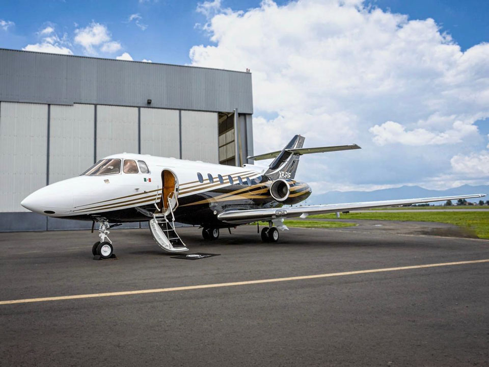 HAWKER 800XP