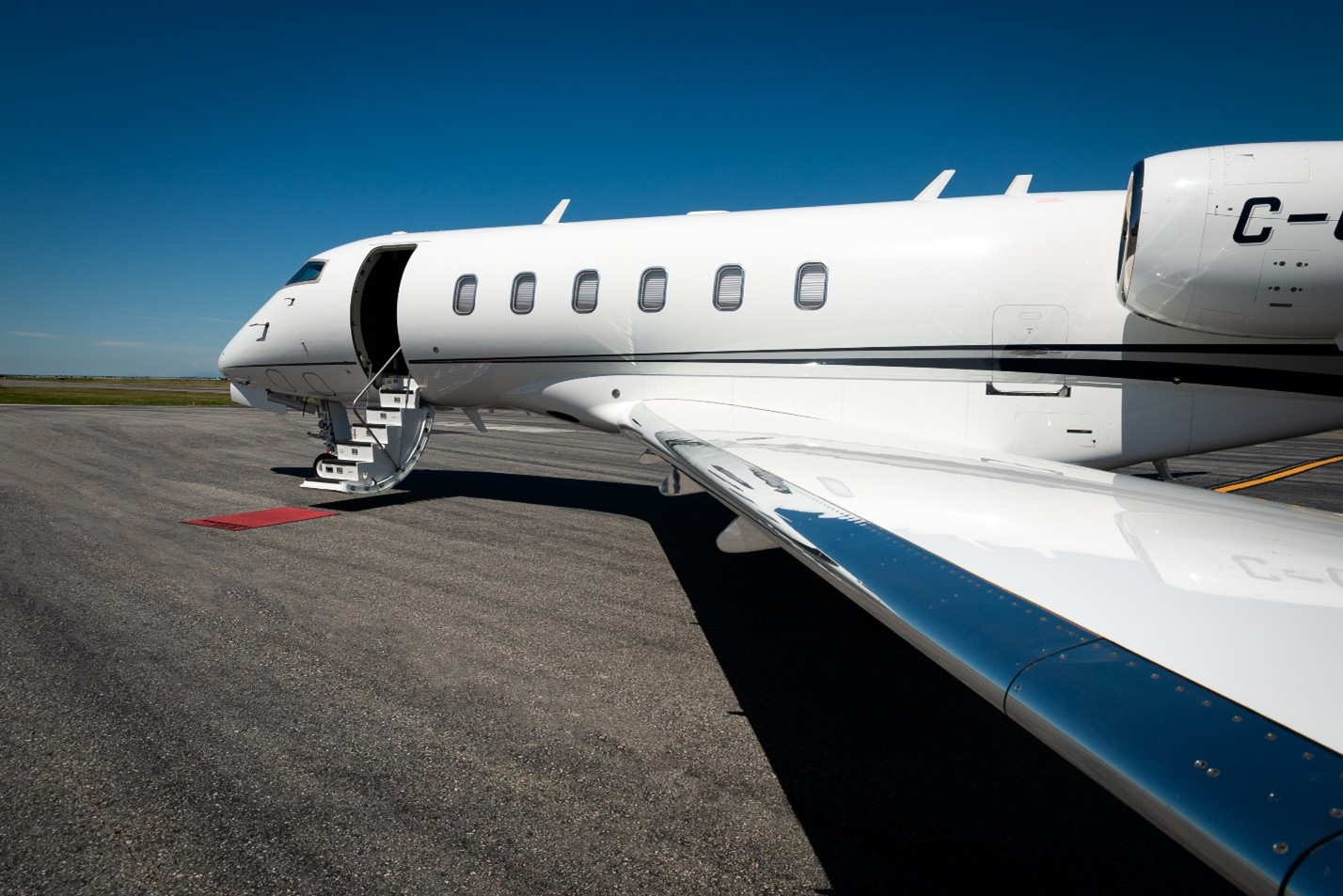 BOMBARDIER CHALLENGER 350 photo 3