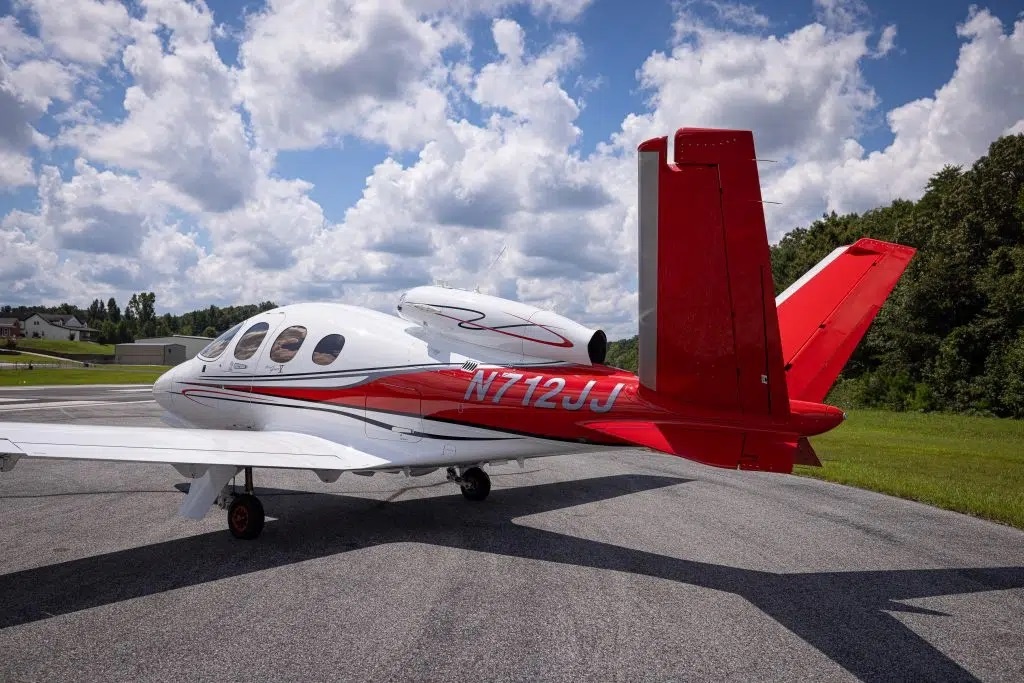 CIRRUS VISION SF50 photo 3