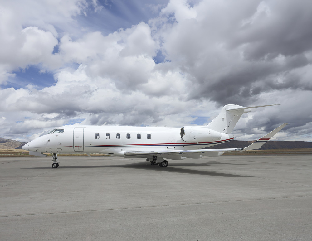 BOMBARDIER CHALLENGER 350 photo 2