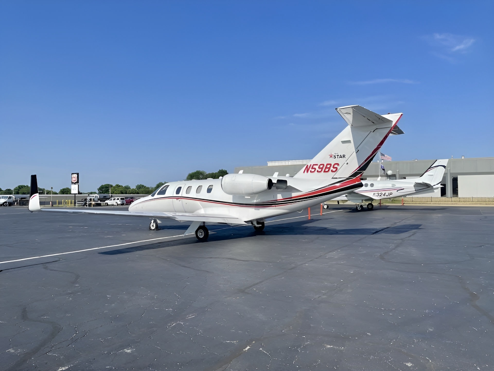 CESSNA CITATION 525 photo 3