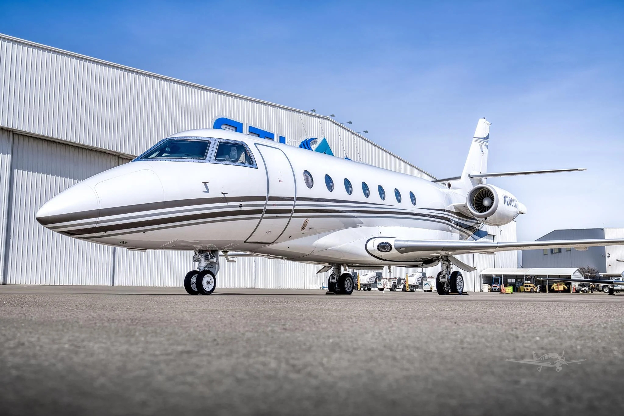 GULFSTREAM G200 photo 2