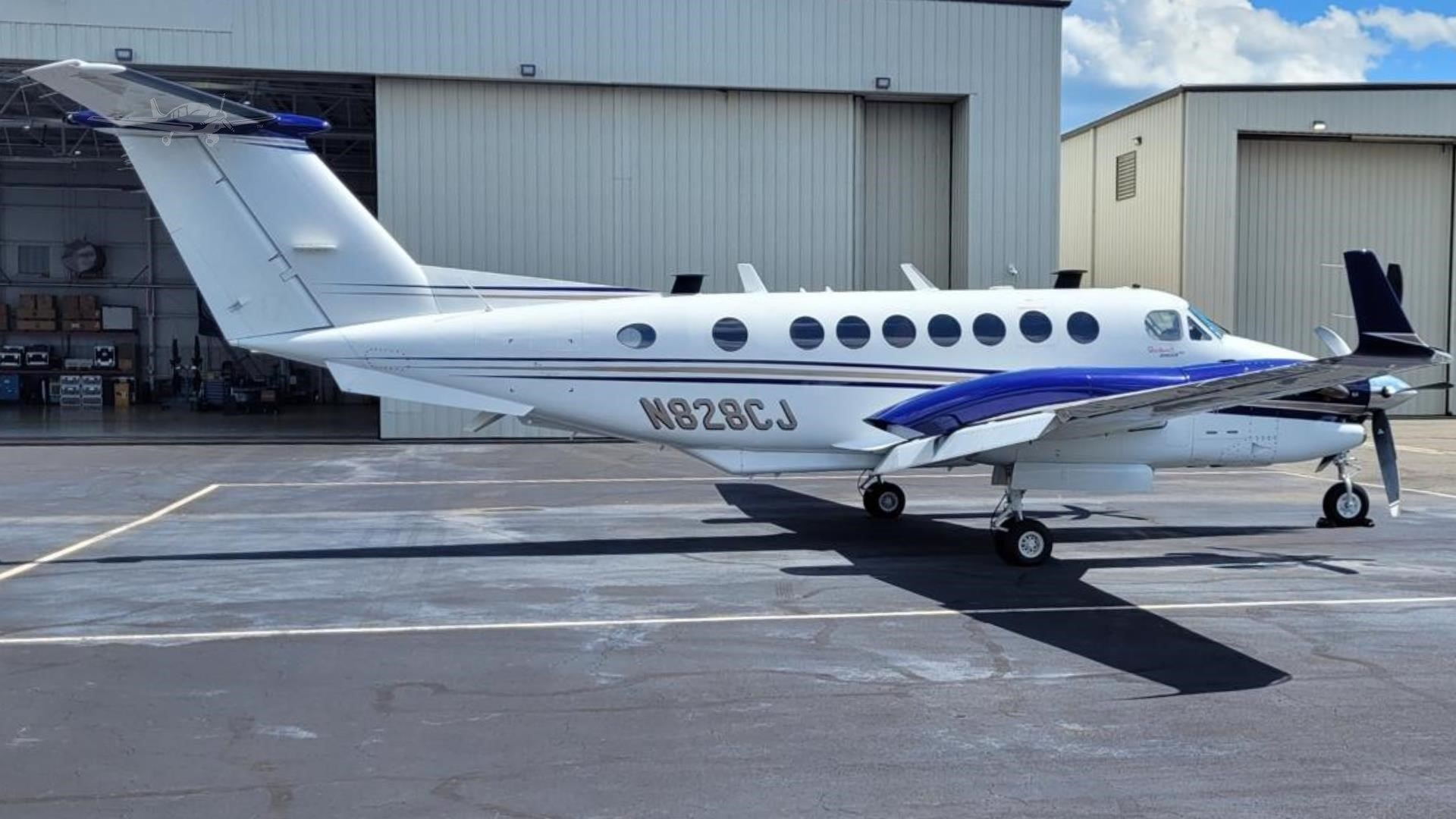 BEECHCRAFT KING AIR 350 photo 3