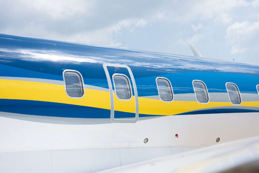 BOMBARDIER CHALLENGER 300 photo 3