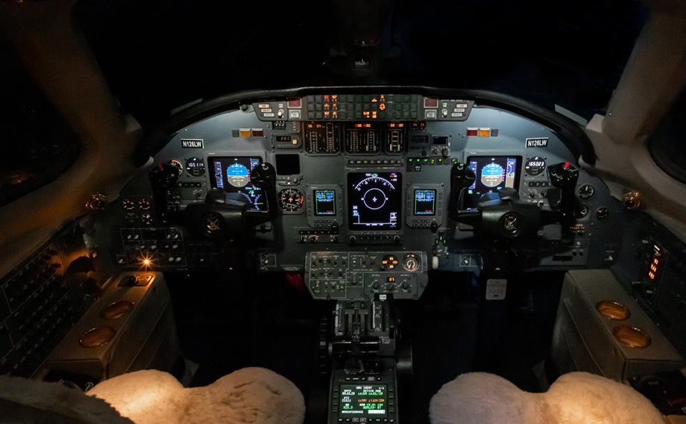 CESSNA CITATION EXCEL photo 2