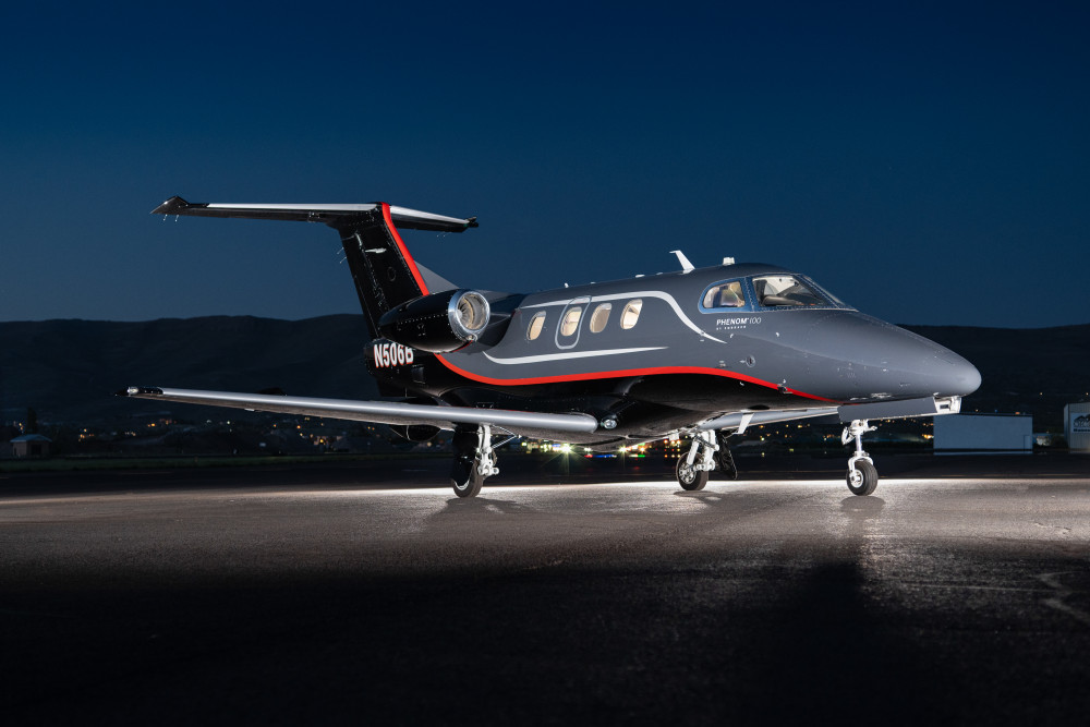 EMBRAER PHENOM 100 photo 2
