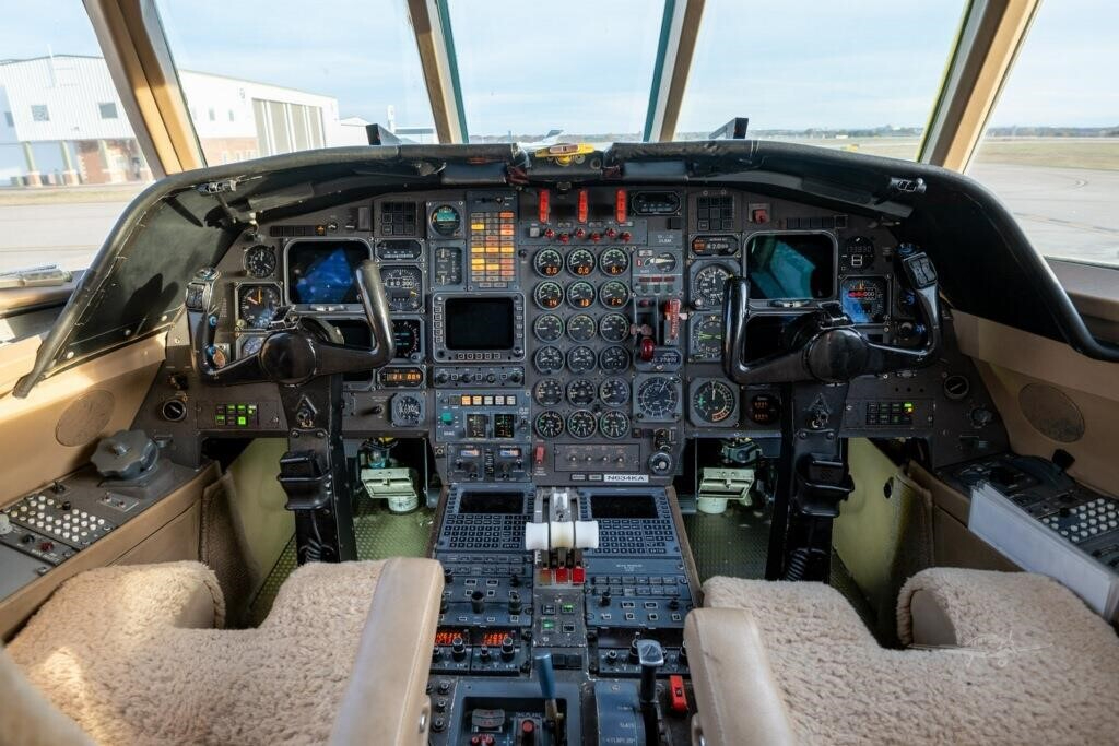 BEECHCRAFT KING AIR 200 photo 3