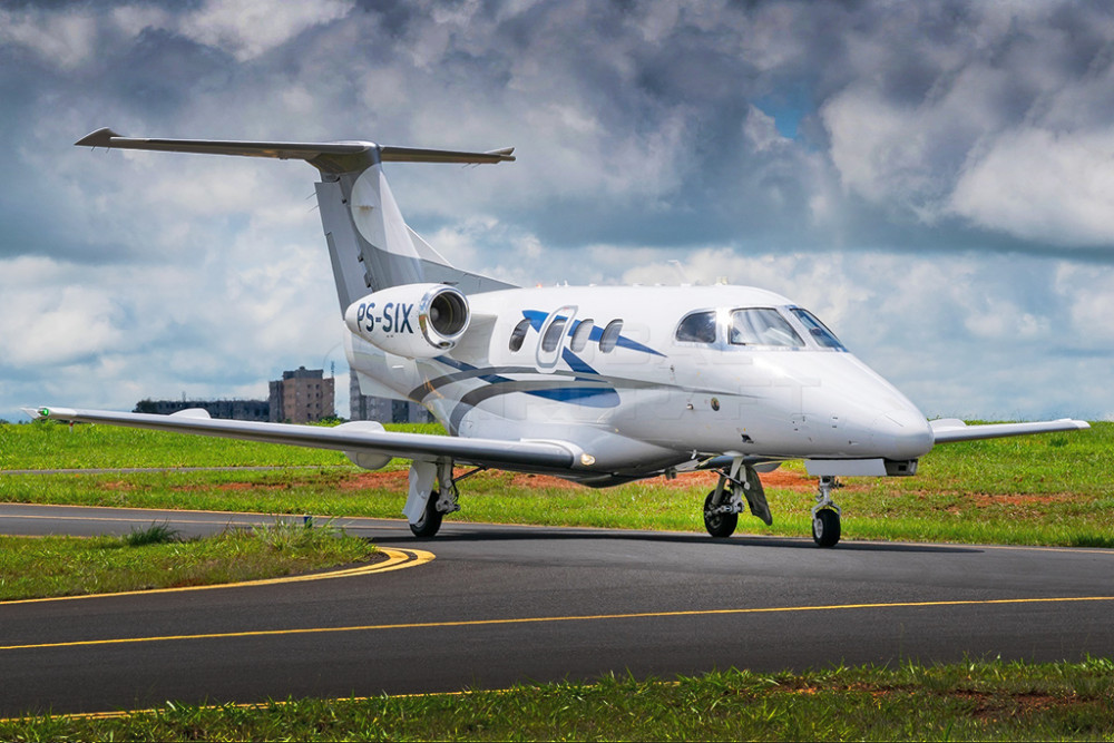 EMBRAER PHENOM 100E photo 2