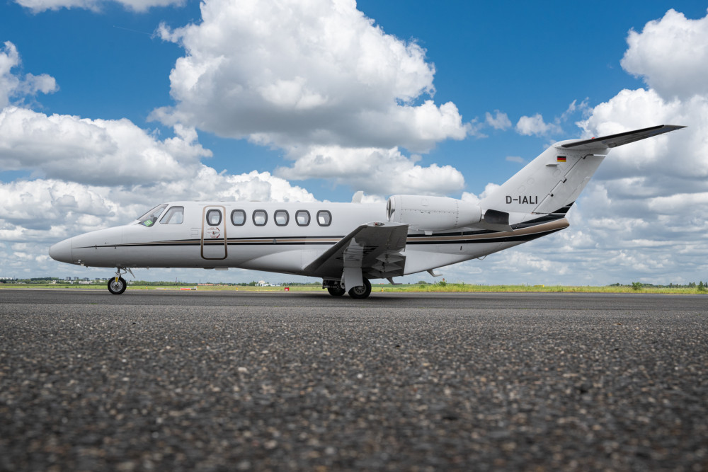 CESSNA CITATION CJ2 photo 2