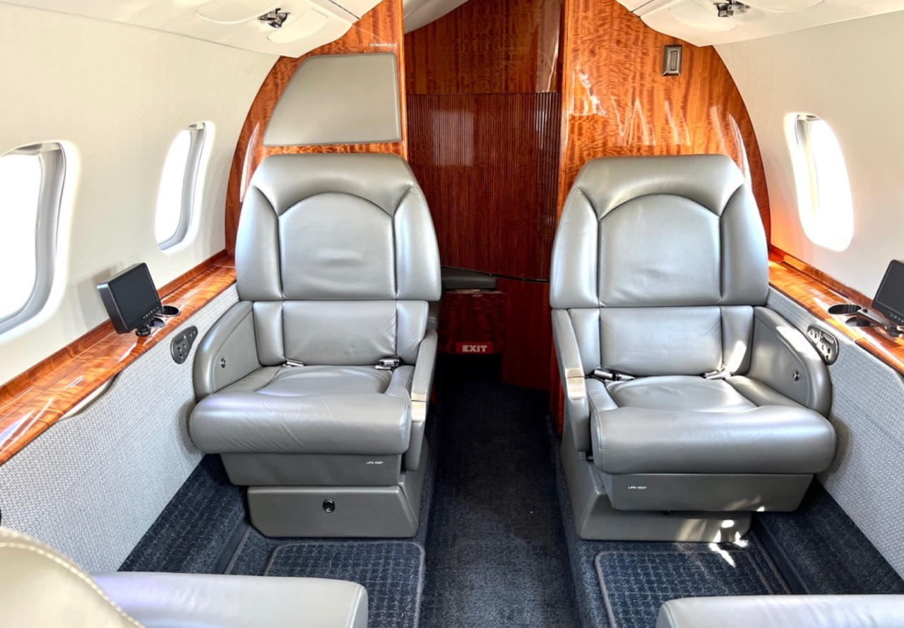 BOMBARDIER LEARJET 60