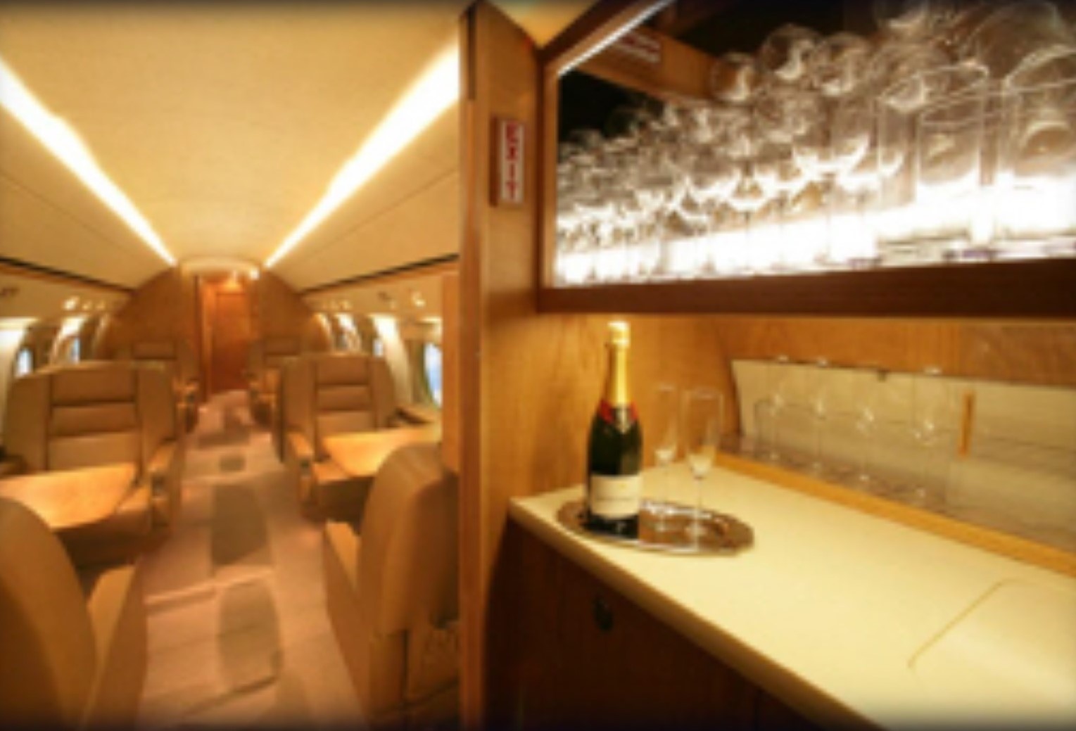 GULFSTREAM G-IV photo 3