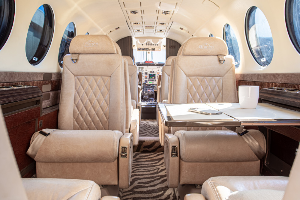 BEECHCRAFT KING AIR 350 photo 3