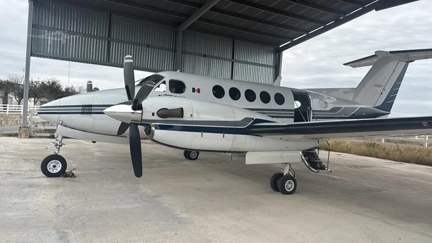 BEECHCRAFT KING AIR B200