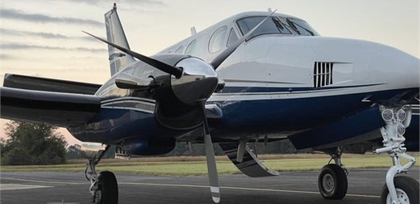BEECHCRAFT KING AIR C90 photo 3