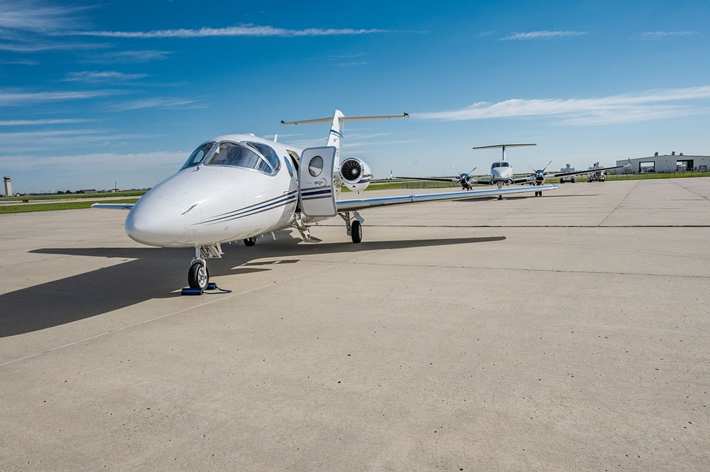 BEECHCRAFT BEECHJET 400A photo 2