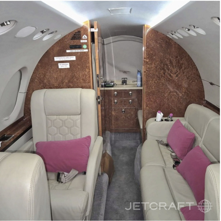 HAWKER 800XP photo 3
